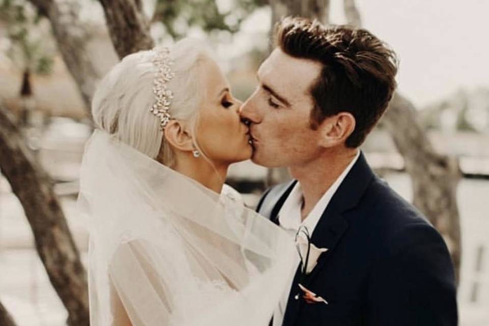 Wedding kiss