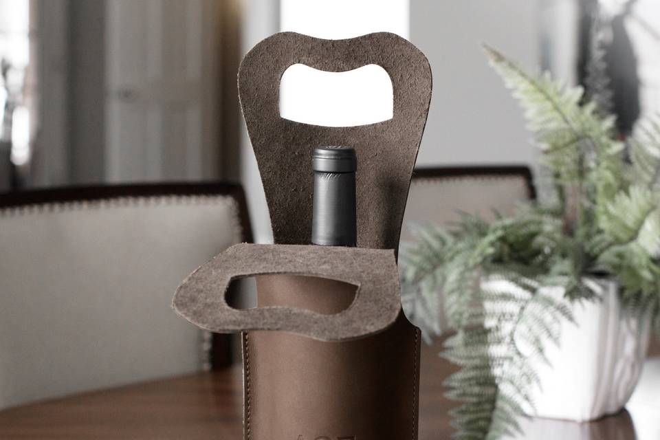 Chocolate Sustain Wine Carrier