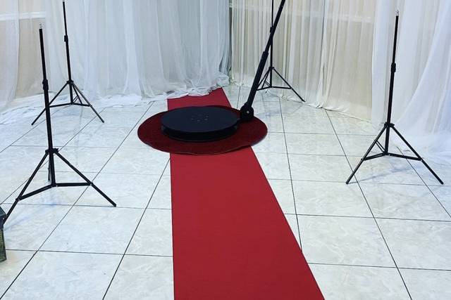 Photo booth w/ red carpet