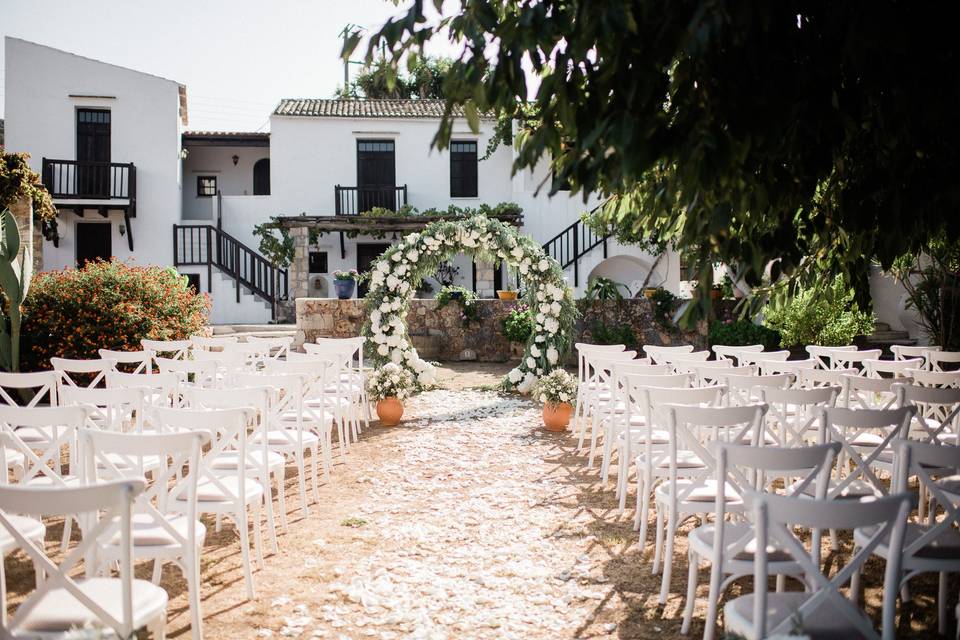 Winery wedding in Crete