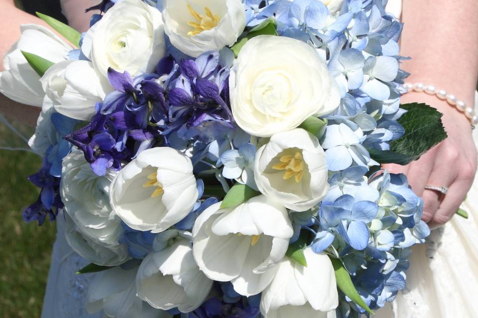 Blue and white bouquet