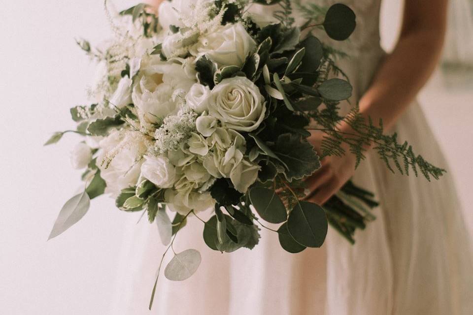 Classic white brides bouquet