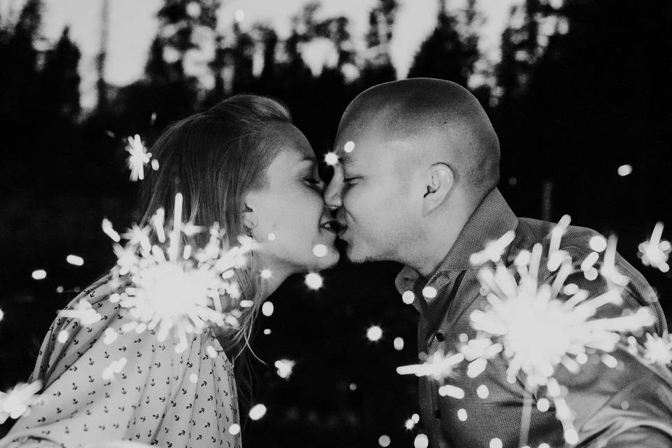Sandia Mountains engagement session with sparklers.