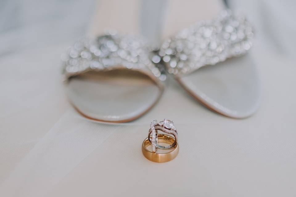 Details of rings + shoes