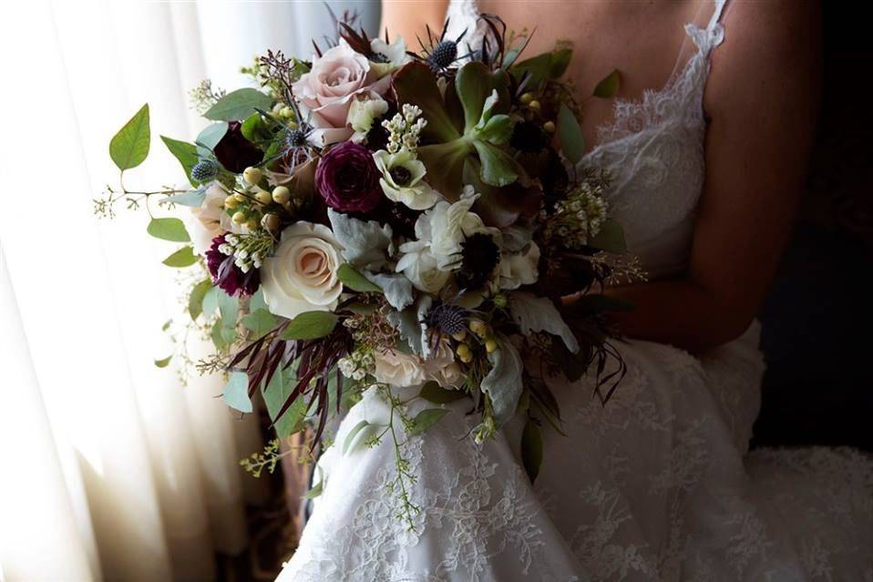 Cascade bouquet