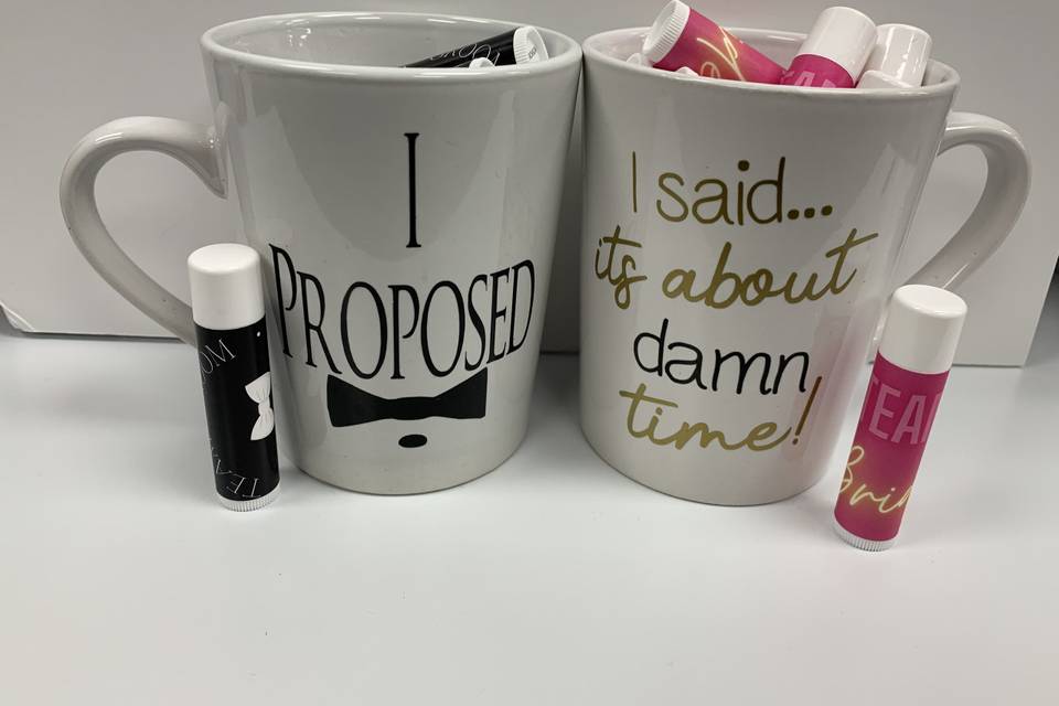 Mr and mrs cup with chapsticks