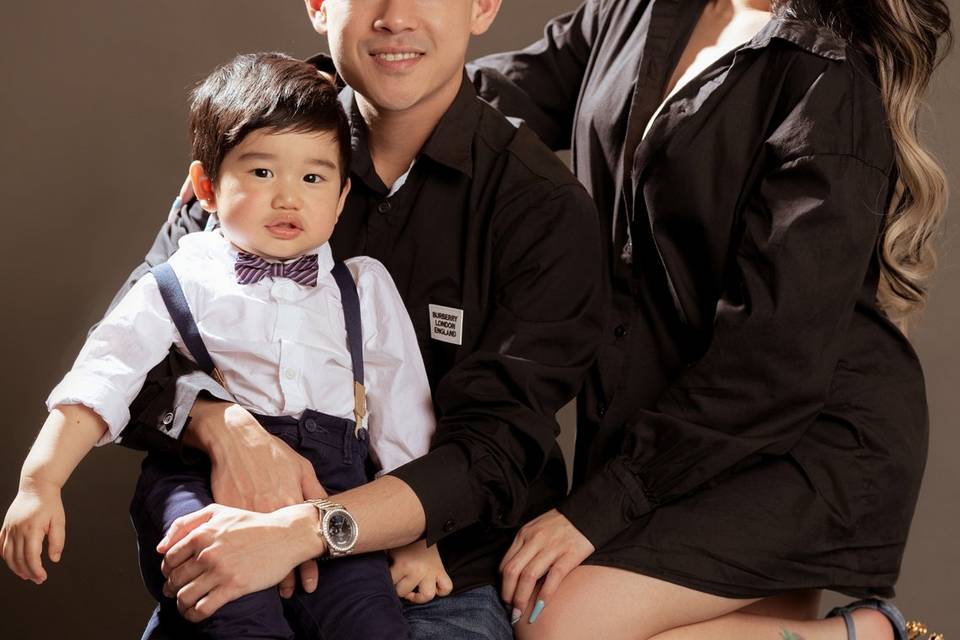 Family Photoshoot - Studio