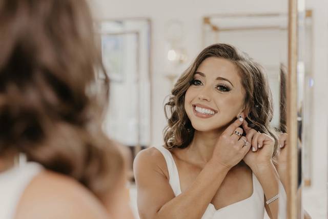 STUNNING BRIDE