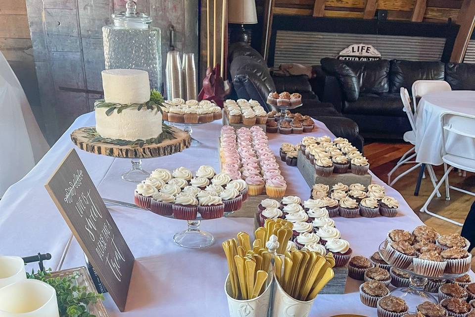 Cake and cupcake table