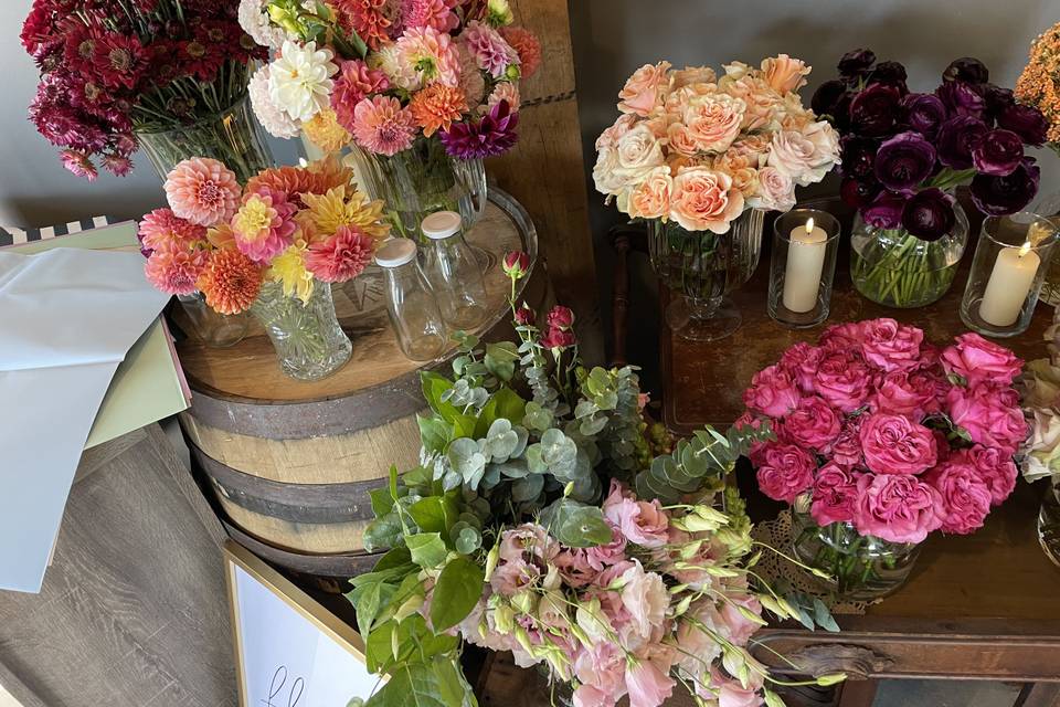 Flower Bar for your Guests!