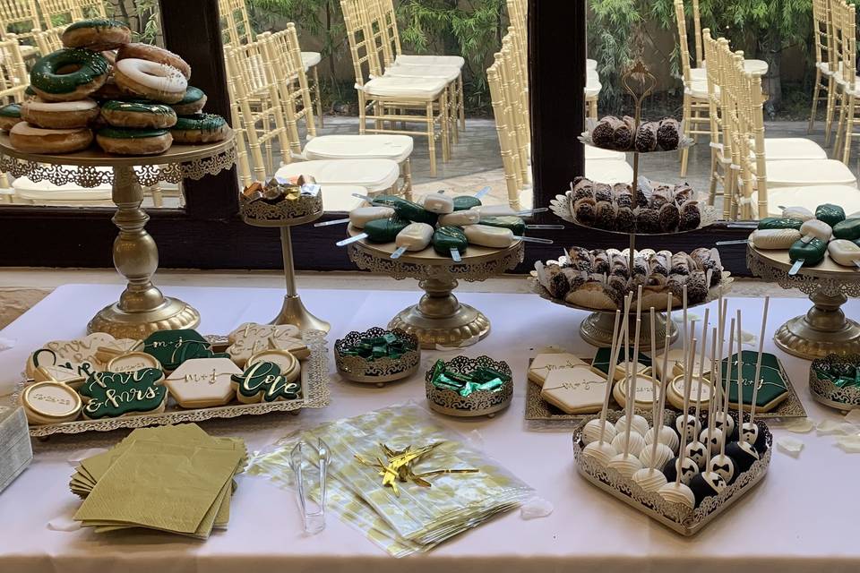 Patti Kake - Wedding Cake - Pasadena, CA - WeddingWire