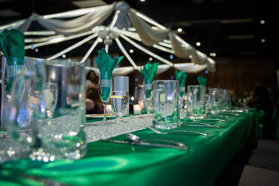 Head Table Green
