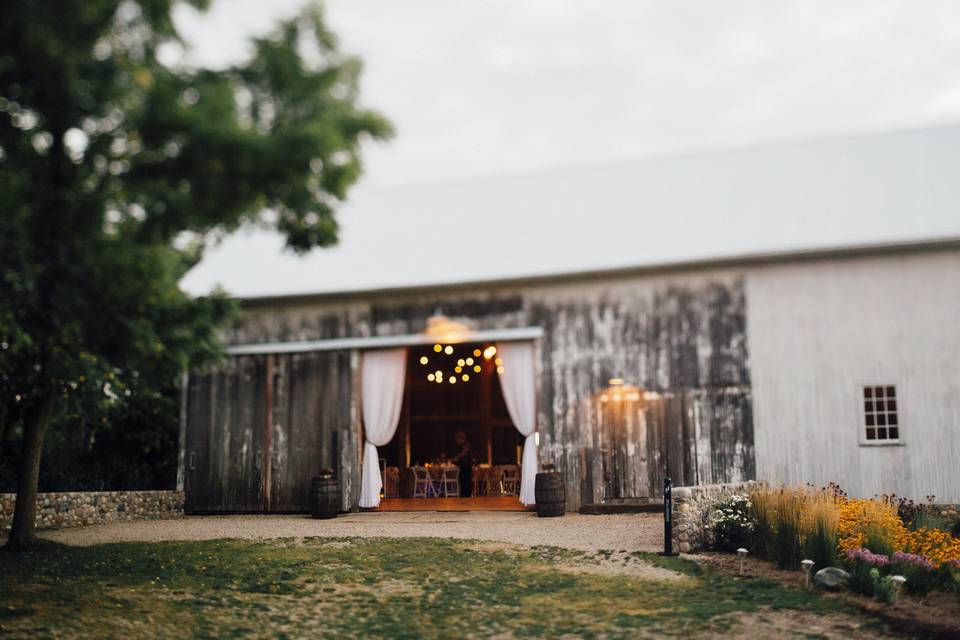 Hidden Vineyard Wedding Barn