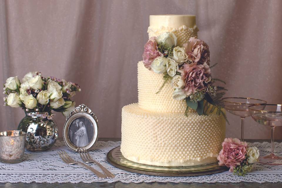 Wedding Cakes - The Grandview