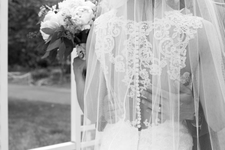 Lace details of wedding dress