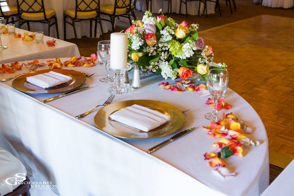 Sweetheart table