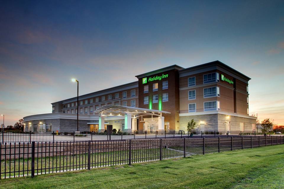 Holiday Inn & Suites Peoria At Grand Prairie 