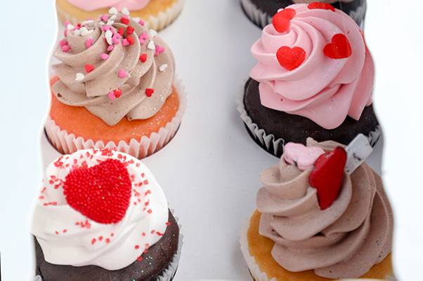 Pink Frosting Cupcakes