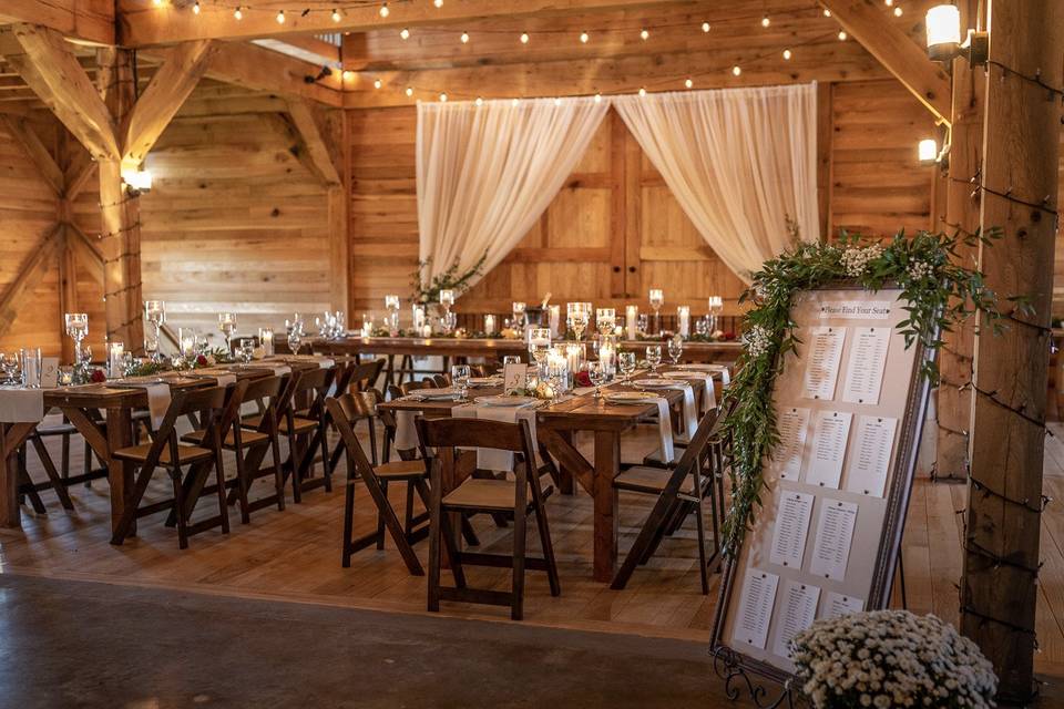 Elegant barn reception