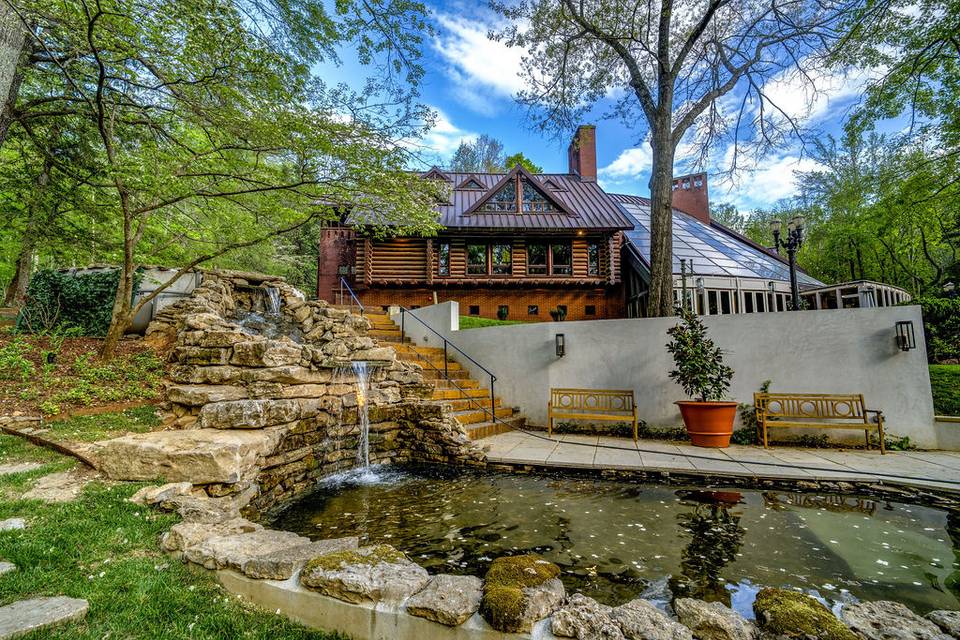 Mansion in the woods