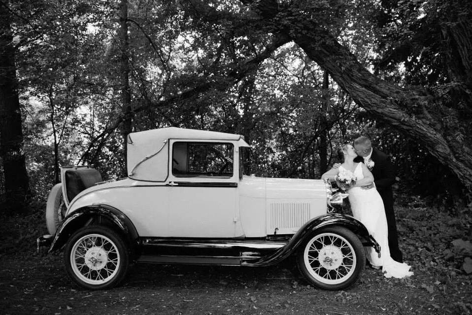 MKJ Farm Barn Weddings