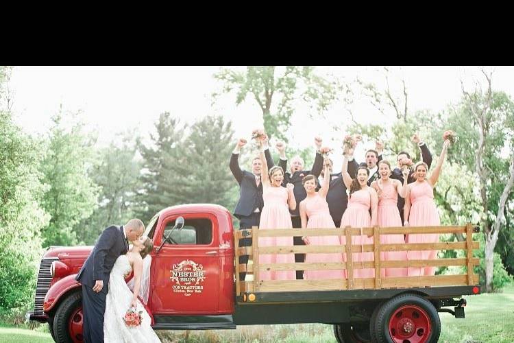 MKJ Farm Barn Weddings