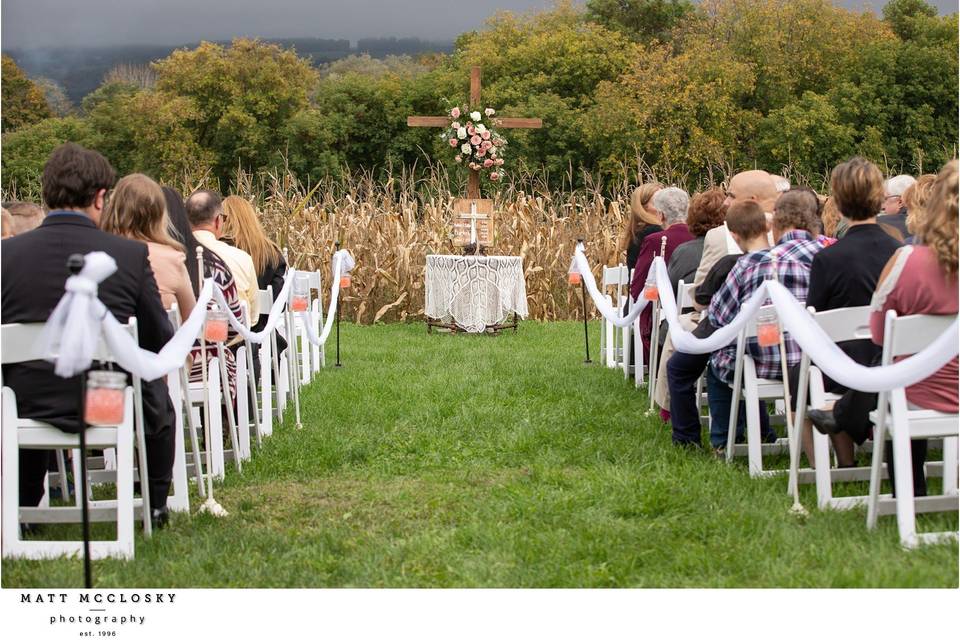 MKJ Farm Barn Weddings