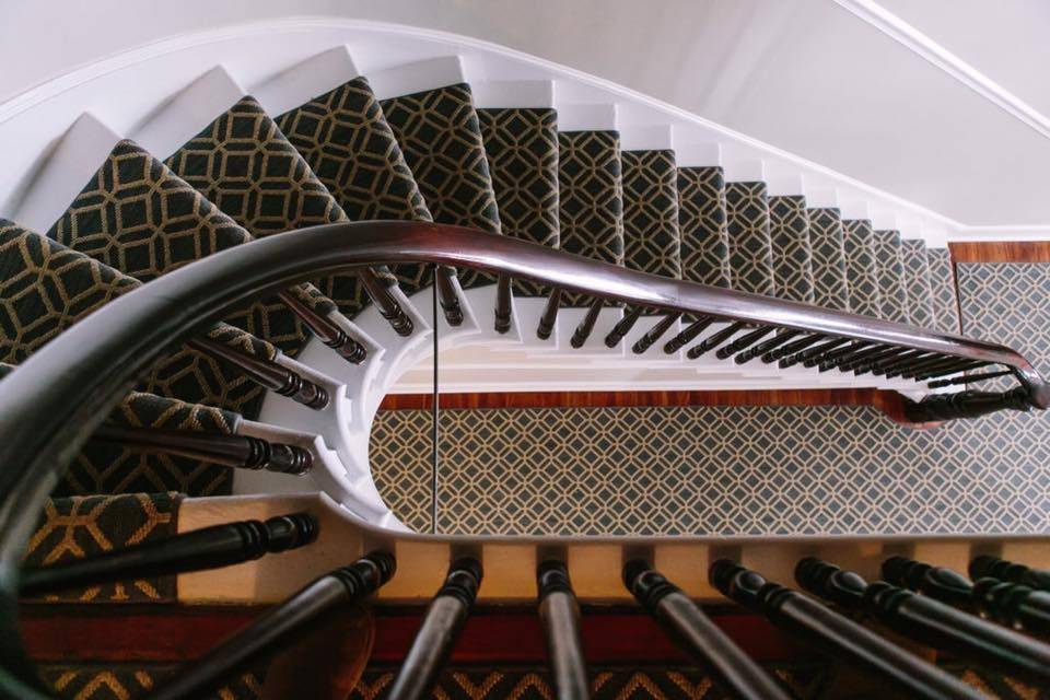 Winding stair case