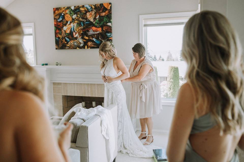 Getting ready (Klear Photography)