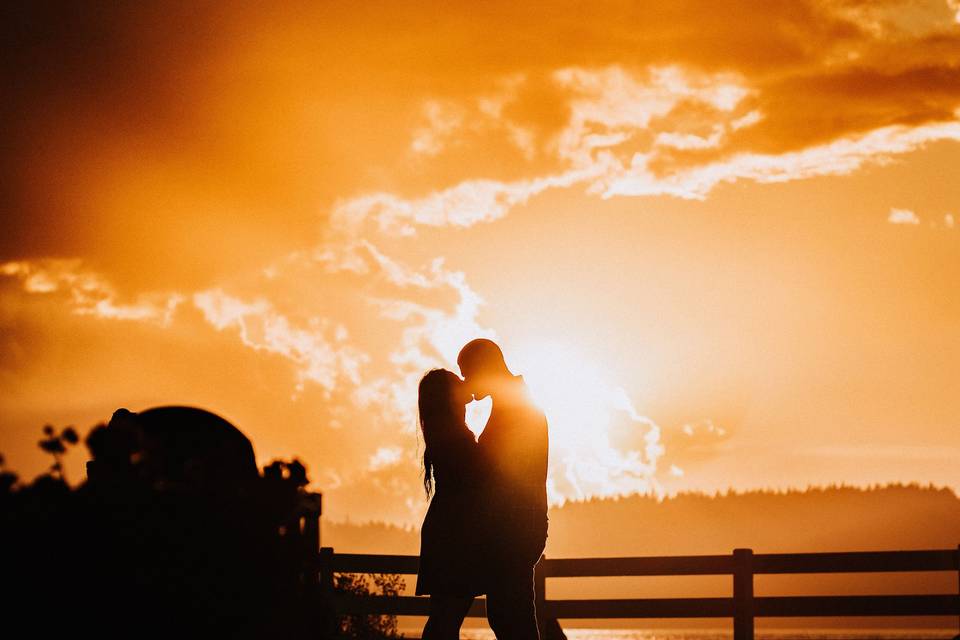 Romantic silhouettes (Klear Photography)