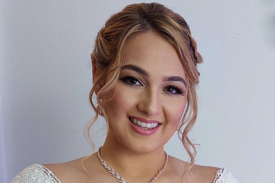 Romantic wedding updo