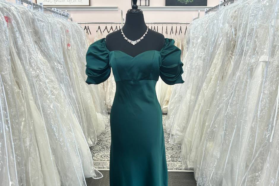 Emerald Green Formal Gowns