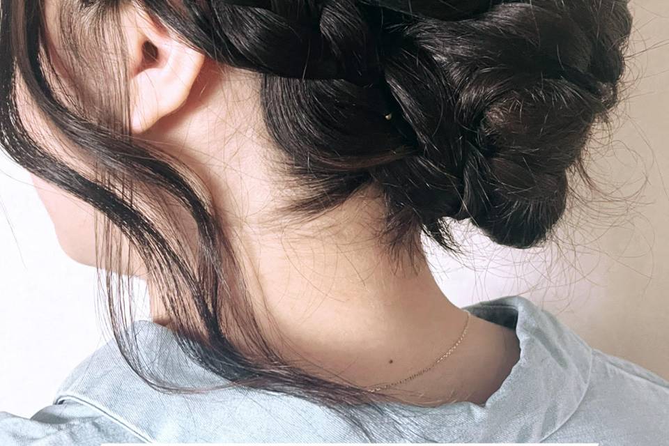 Bun, braded and texture