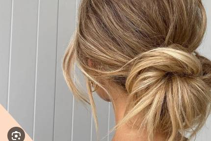 Blonde bun