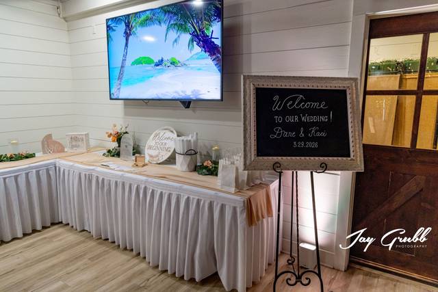 Welcome Table