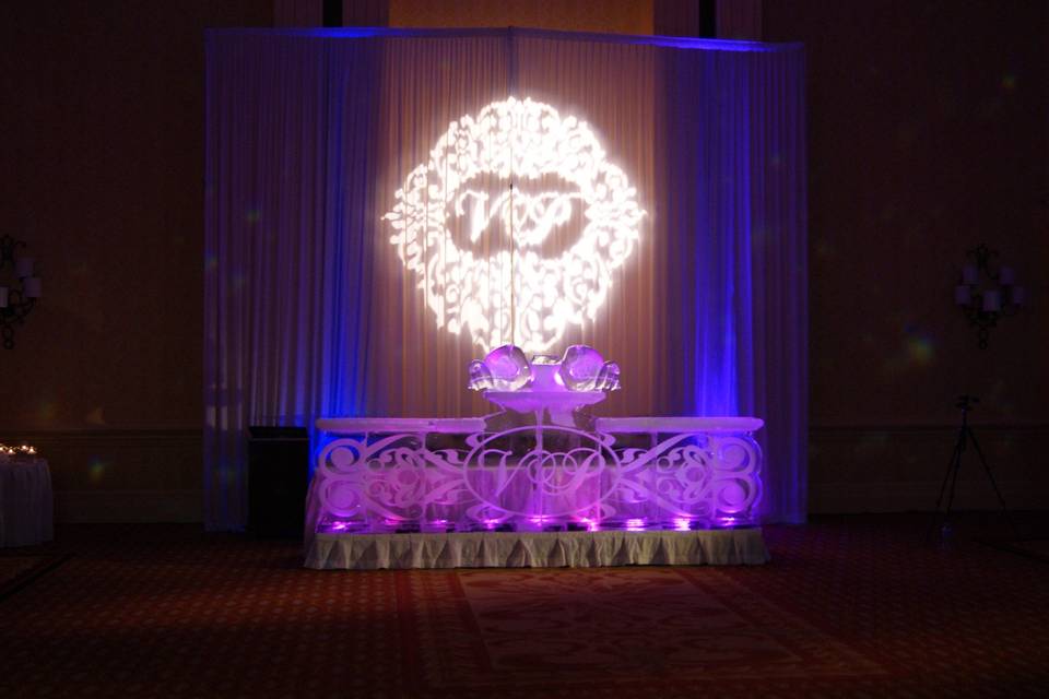 Customize your ice bar with a monogram and interactive luges!