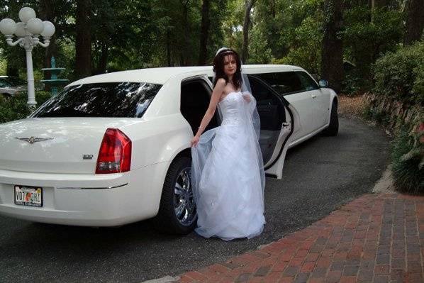 !st and only Denali SUV Limousine! Will seat 18-20 people, this limo has hardwood floors, V.I.P. seating, and so much more! Brides especially like this limo because is is roomy and easy to get into. The black color truly makes this an elegant limousine!