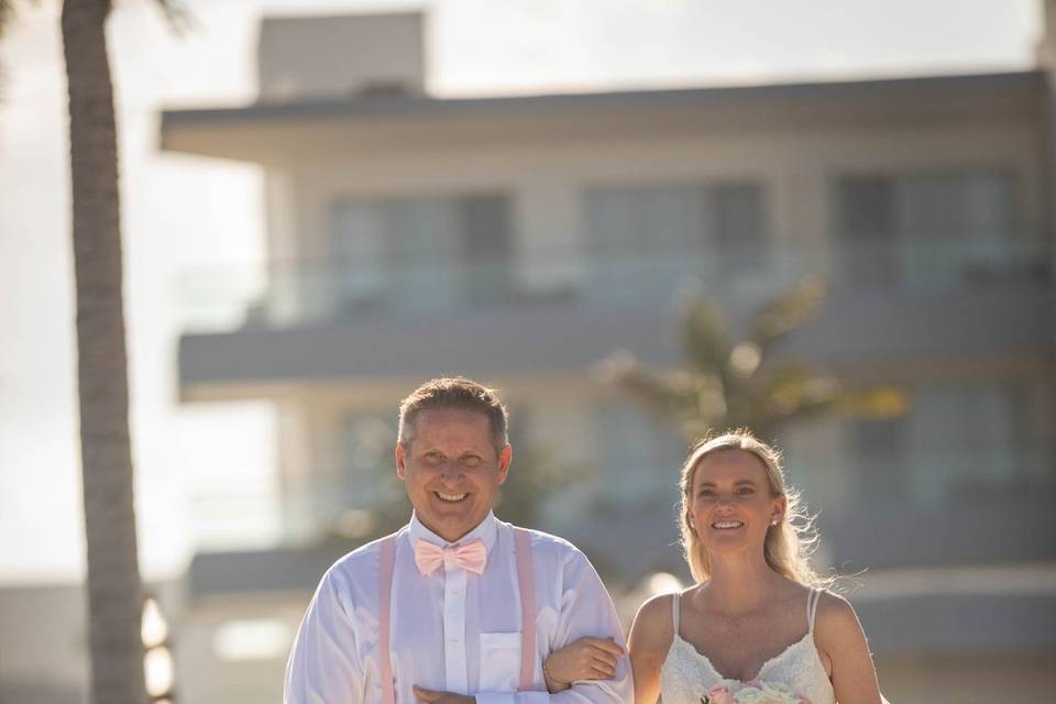 JP & Cindy in Mexico