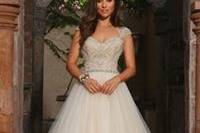 Classic wedding gown