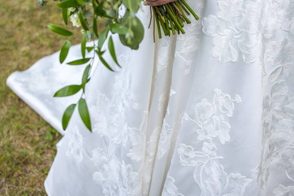 Bride and flowers