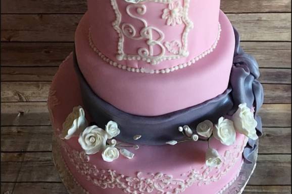 Elegant cake