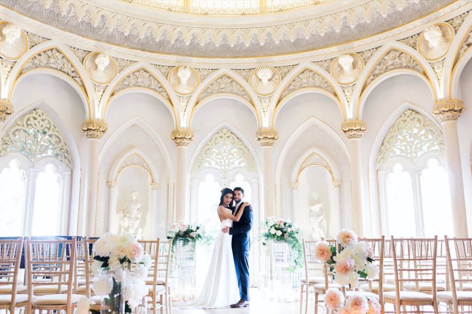 Bride and groom at the Monserrate Palace