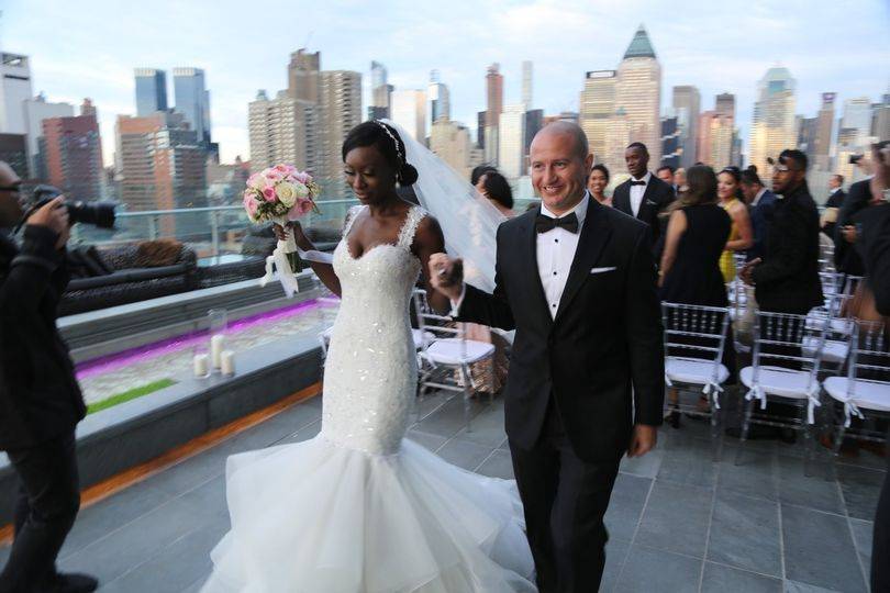 Rooftop wedding in Manhattan