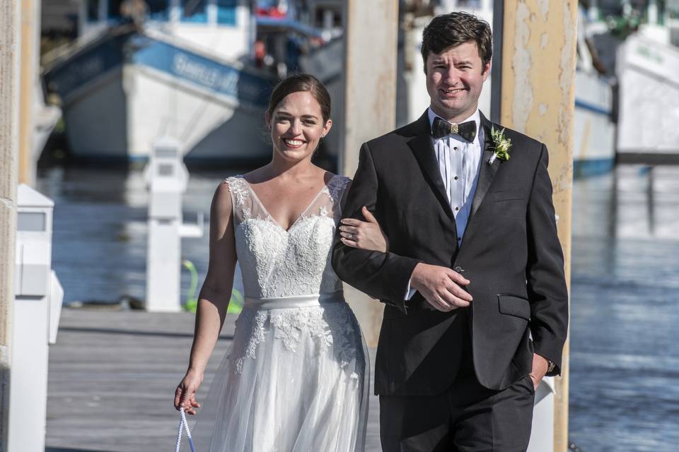 Bride Groom, Docks