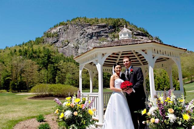 The White Mountain Hotel & Resort