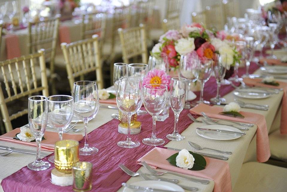 Silver Wedding Tablescape