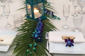 Palm & lantern centerpiece