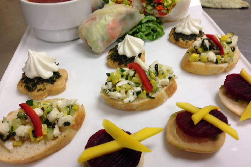 Canapes and bruschetta platter for Joel McHale event
www.aristacatering.com