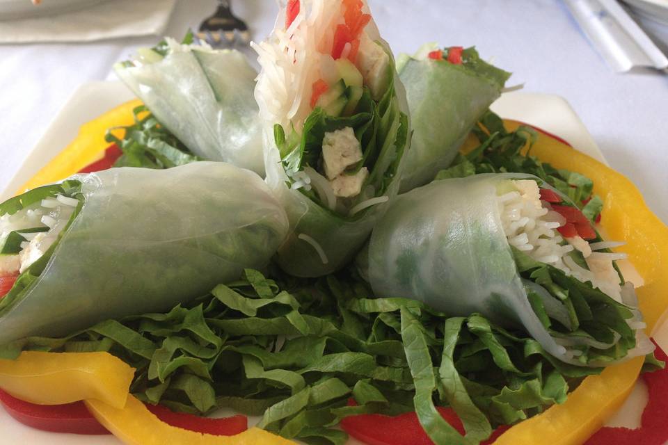 Vietnamese vegetarian salad rolls www.aristacatering.com