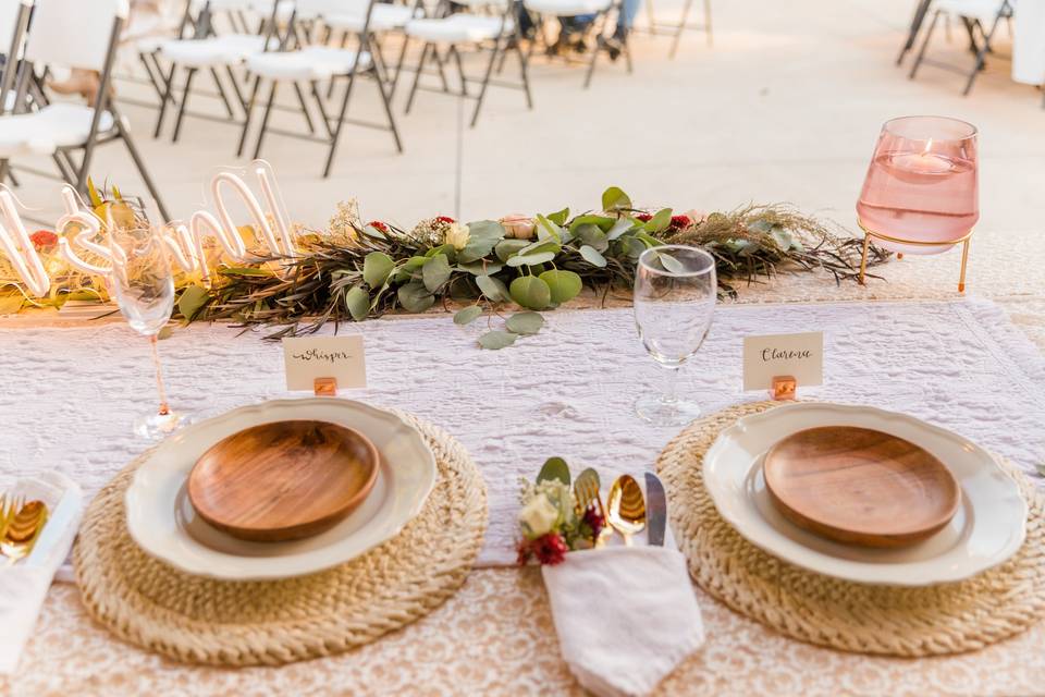 Table setting for couple